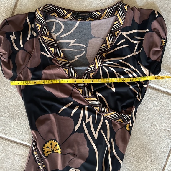 BCBGMAXAZRIA Faux Wrap Dress Size Medium M Brown Black NWOT - Picture 9 of 12